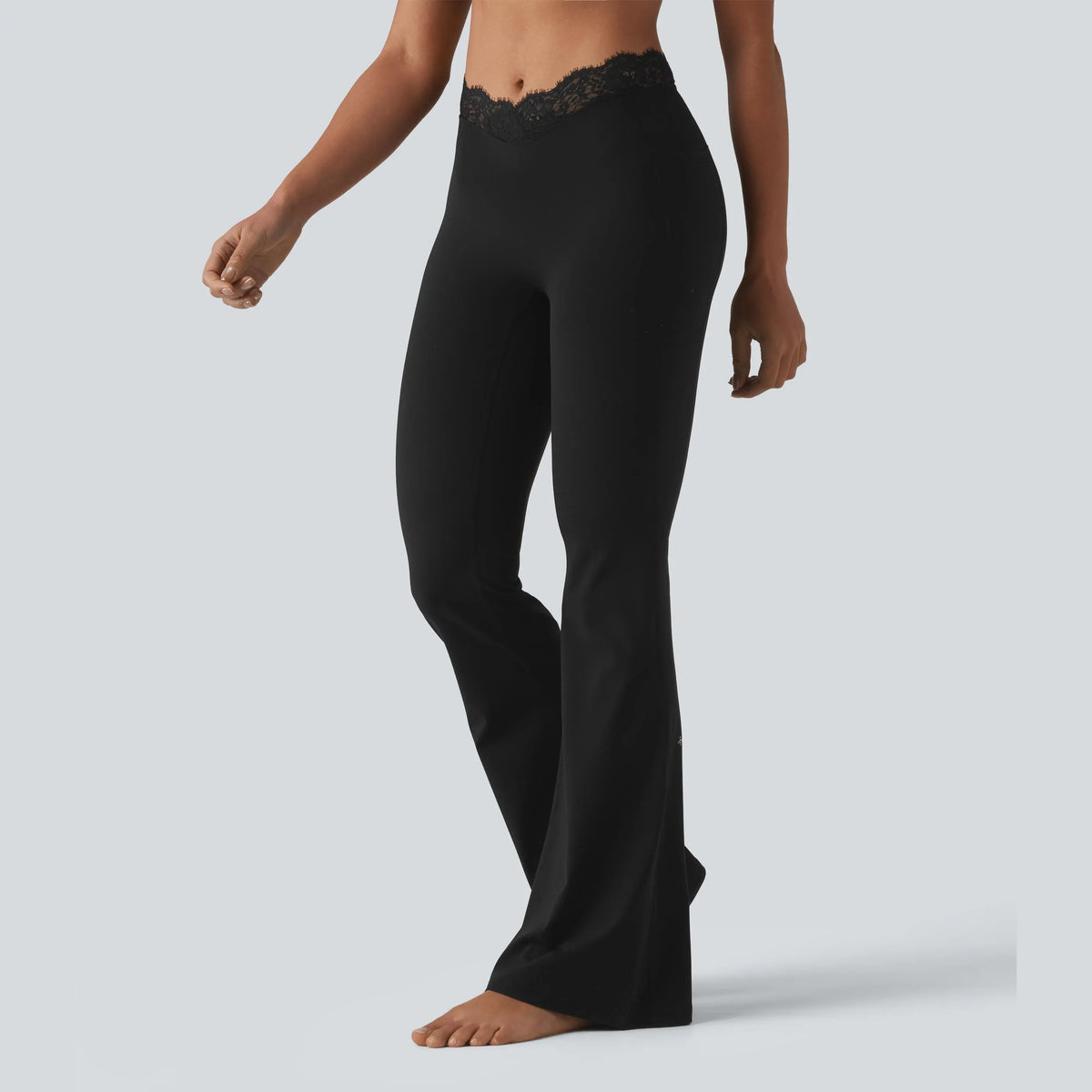 💥Hot Deal | Women's High-Waisted Flare Leggings - V-Waist, Contrast Trim & Pockets