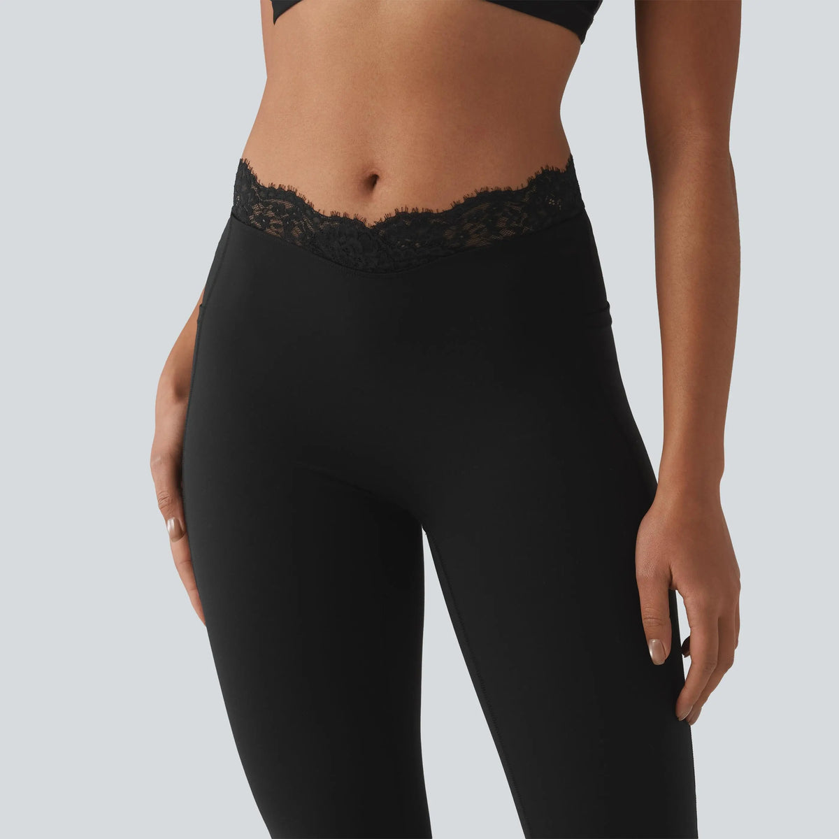 💥Hot Deal | Women's High-Waisted Flare Leggings - V-Waist, Contrast Trim & Pockets