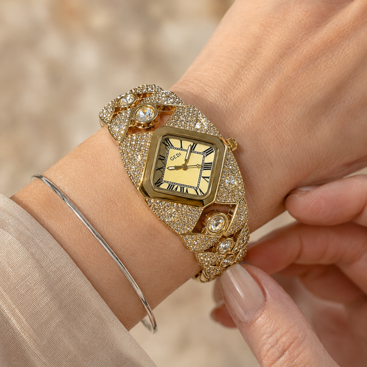 💚Lastfive – Rhombus Crystal Dial Link Bracelet Watch
