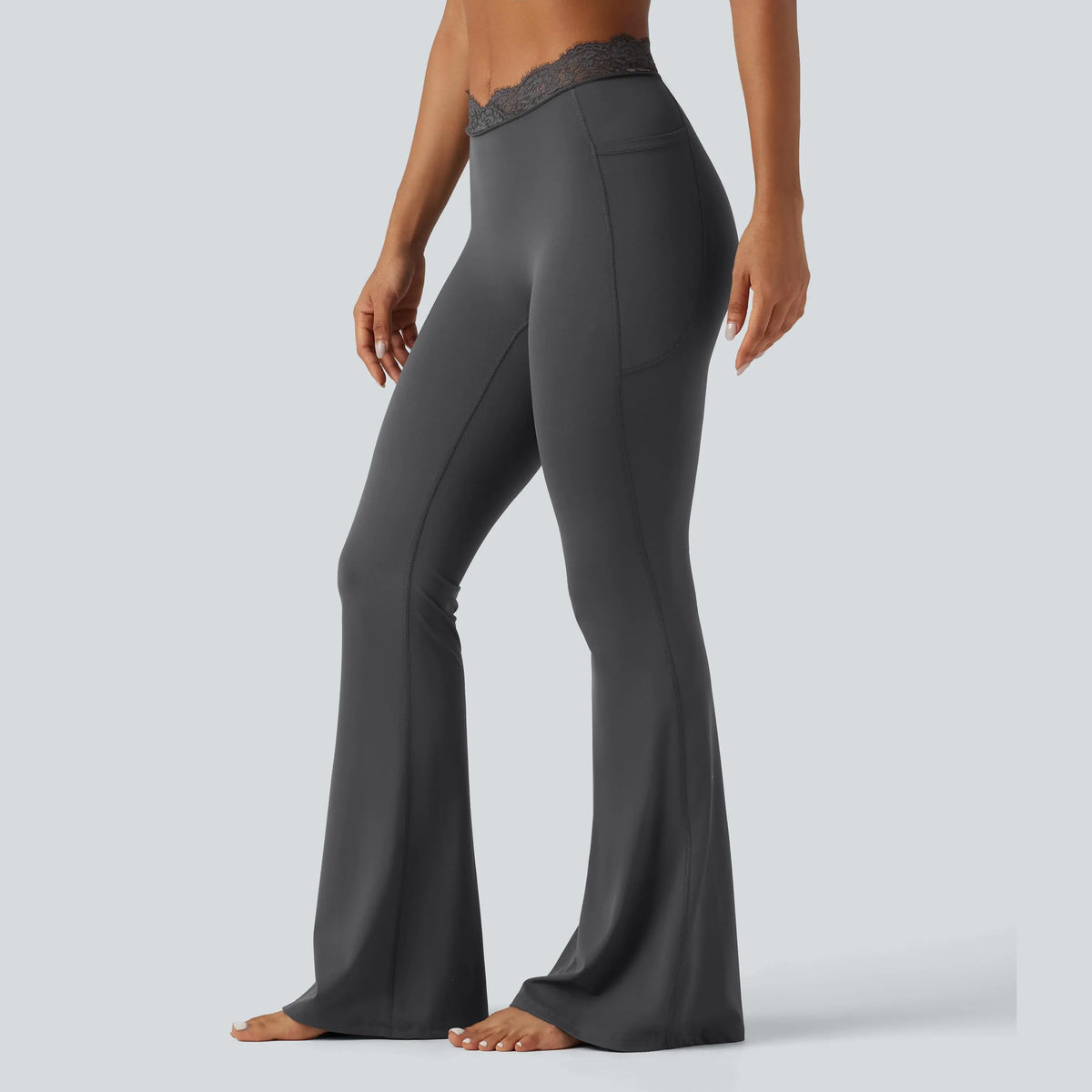 💥Hot Deal | Women's High-Waisted Flare Leggings - V-Waist, Contrast Trim & Pockets